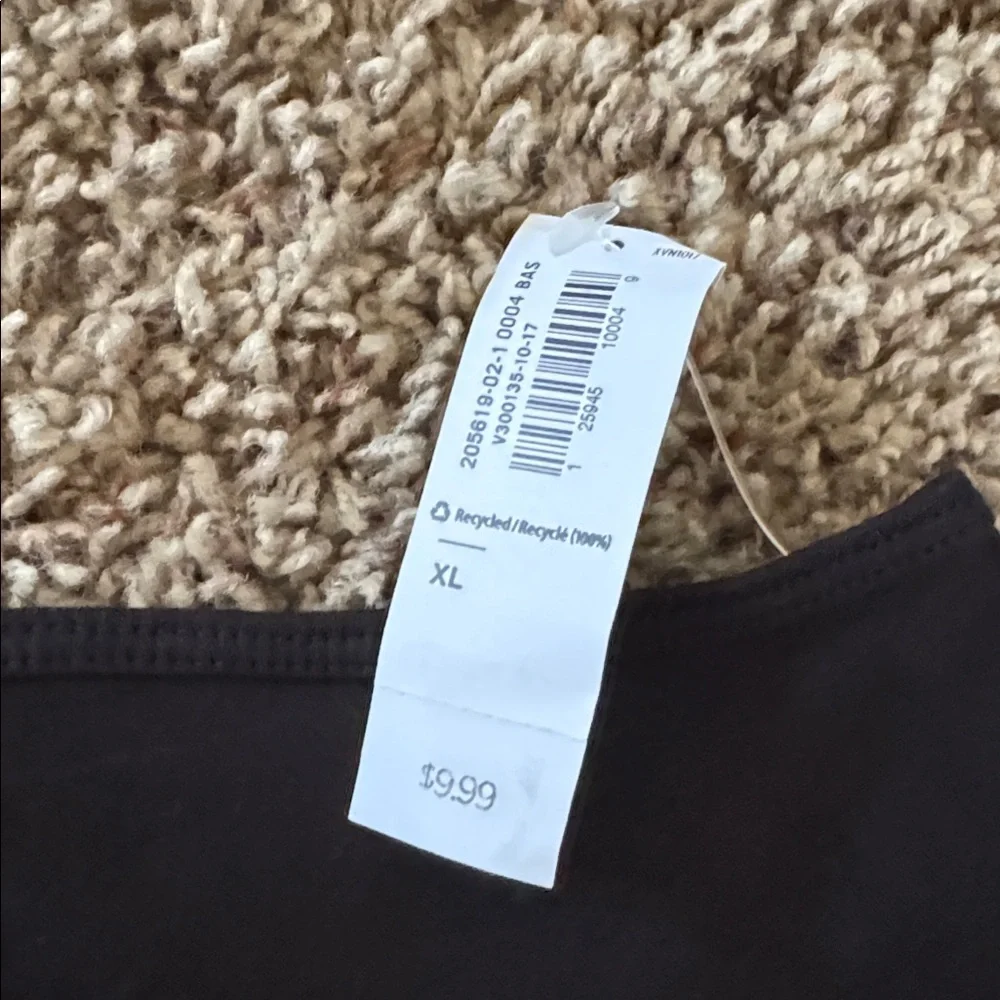 Old Navy First Layer Tank W/Spaghetti Straps Black - Picture 2 of 5